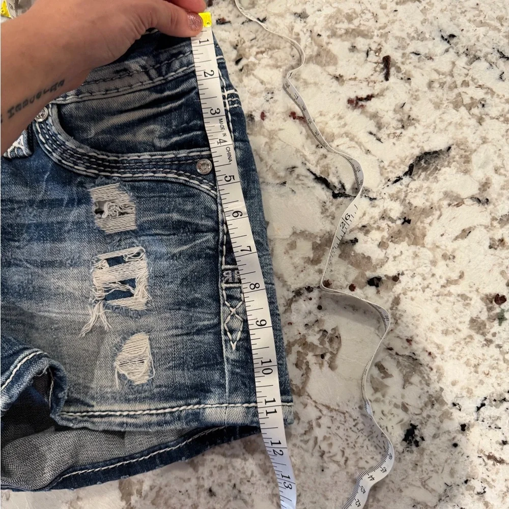 Rock Revival Nuri Jean Shorts - Picture 6 of 7